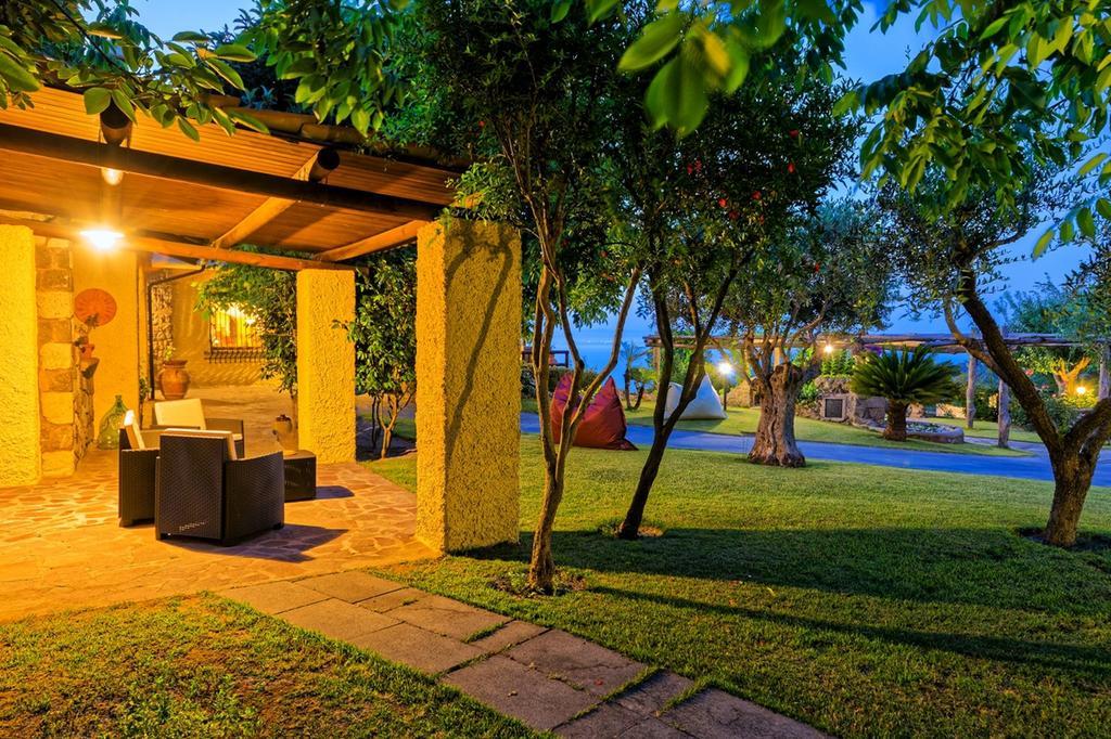 Agriturismo Pera Di Basso كازاميتْشيولا تيرمي المظهر الخارجي الصورة